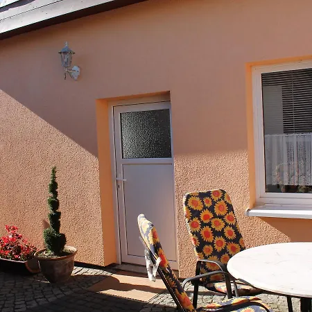 Modern Bungalow With Barbecue In Ferienhaus